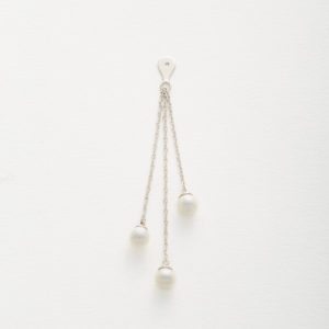 Nike Short Pearl Fringe Ear Jacket